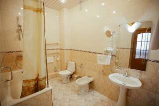 Гостиница Атал Чебоксары Номер-студия Делюкс-11