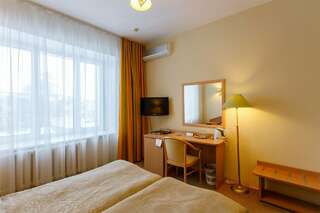 Гостиница Атал Чебоксары Номер-студия Делюкс-7