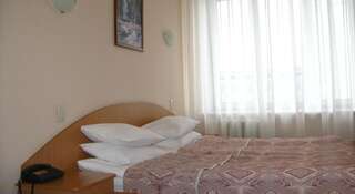 Гостиница Атал Чебоксары Стандартный двухместный номер с 1 кроватью или 2 отдельными кроватями-2